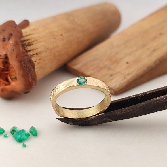 Emerald ring. 14K Yellow gold ring with round Emerald stone. Handmade ring - Picture 3 of 12